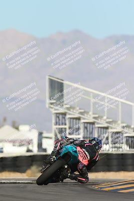 media/Feb-03-2024-SoCal Trackdays (Sat) [[767c60a41c]]/11-Turn 16 (2pm)/